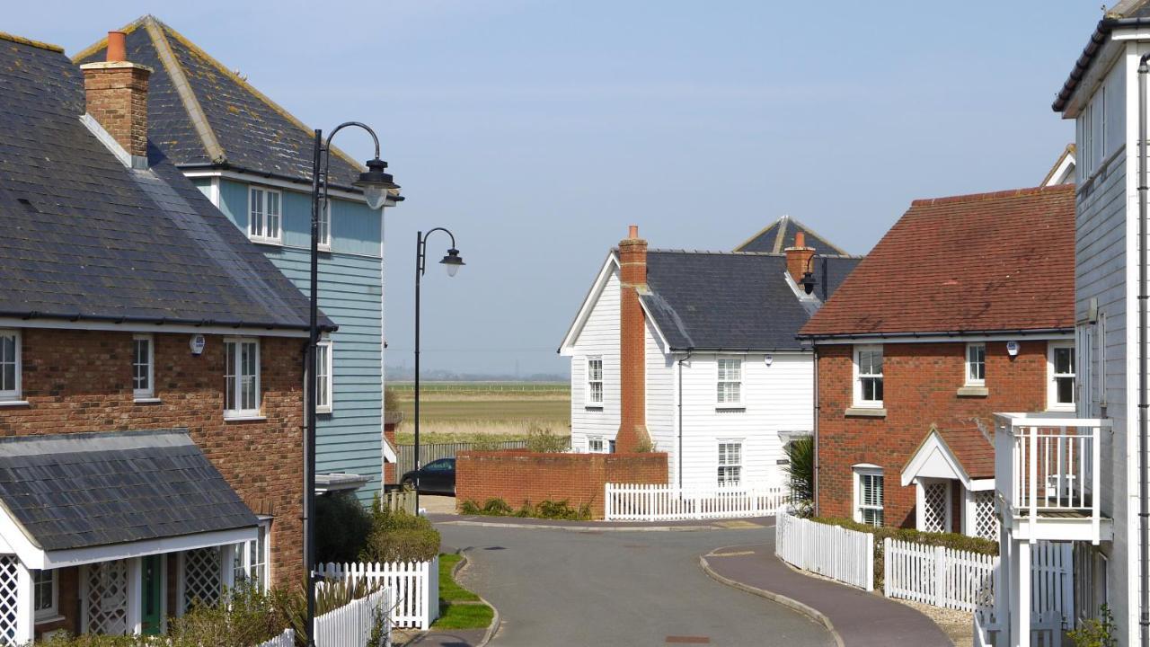 The Salty Dog Holiday Cottage, Camber Sands Rye Eksteriør billede